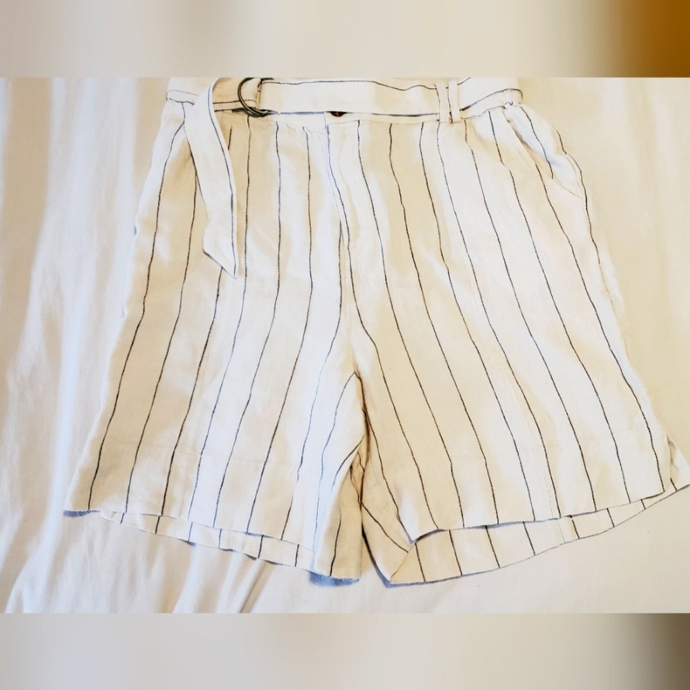 Soft Surroundings Montecito Linen Shorts, Size Small, Beige and Navy Striped